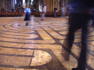 Labyrinth_at_Chartres_Cathedral